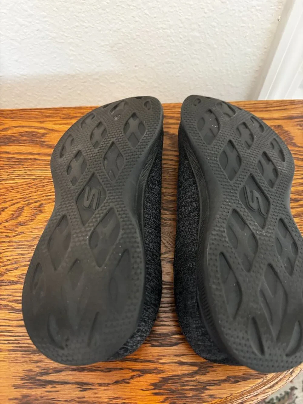 Skechers Size 8 Flats